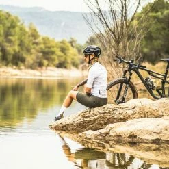 Cuissard Court Gobik Absolute Army 4.0 K9 Femme -Vélos Urbains Elegant Magasin culotte corto mujer absolute4 0 army gobik 3 700x700 5