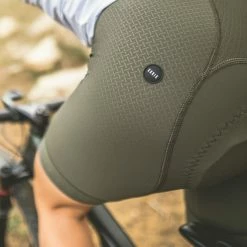 Cuissard Court Gobik Absolute Army 4.0 K9 Femme -Vélos Urbains Elegant Magasin culotte corto mujer absolute4 0 army gobik 4 700x700 5