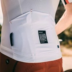 Maillot Manches Courtes Gobik Cx Pro Pink Streak Unisex 82 Maillot Manches Courtes Gobik Cx Pro Pink Streak Unisex -Vélos Urbains Elegant Magasin maillot unisex cxpro pink streak gobik warm series22 5 700x700 5