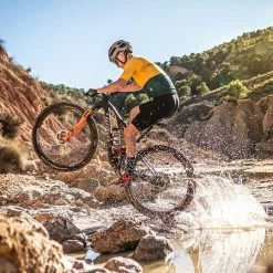 Maillot Manches Courtes Gobik Cx Pro Saffron Unisex 47 Maillot Manches Courtes Gobik Cx Pro Saffron Unisex -Vélos Urbains Elegant Magasin maillot unisex cxpro saffron gobik warm series22 3 700x700 1