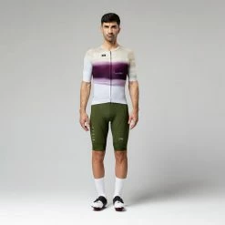 Maillot Manches Courtes Gobik Cx Pro 2.0 Mulberry Unisex 2023 94 Maillot Manches Courtes Gobik Cx Pro 2.0 Mulberry Unisex 2023 -Vélos Urbains Elegant Magasin maillot unisex mc c x pro 2.0 mulberry caps dye gobik 21 700x700 2