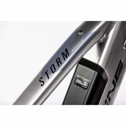 VTT Electrique Rock Machine Storm Int E70-29 500Wh Gris -Vélos Urbains Elegant Magasin storm int e70 29 6 700x700 2